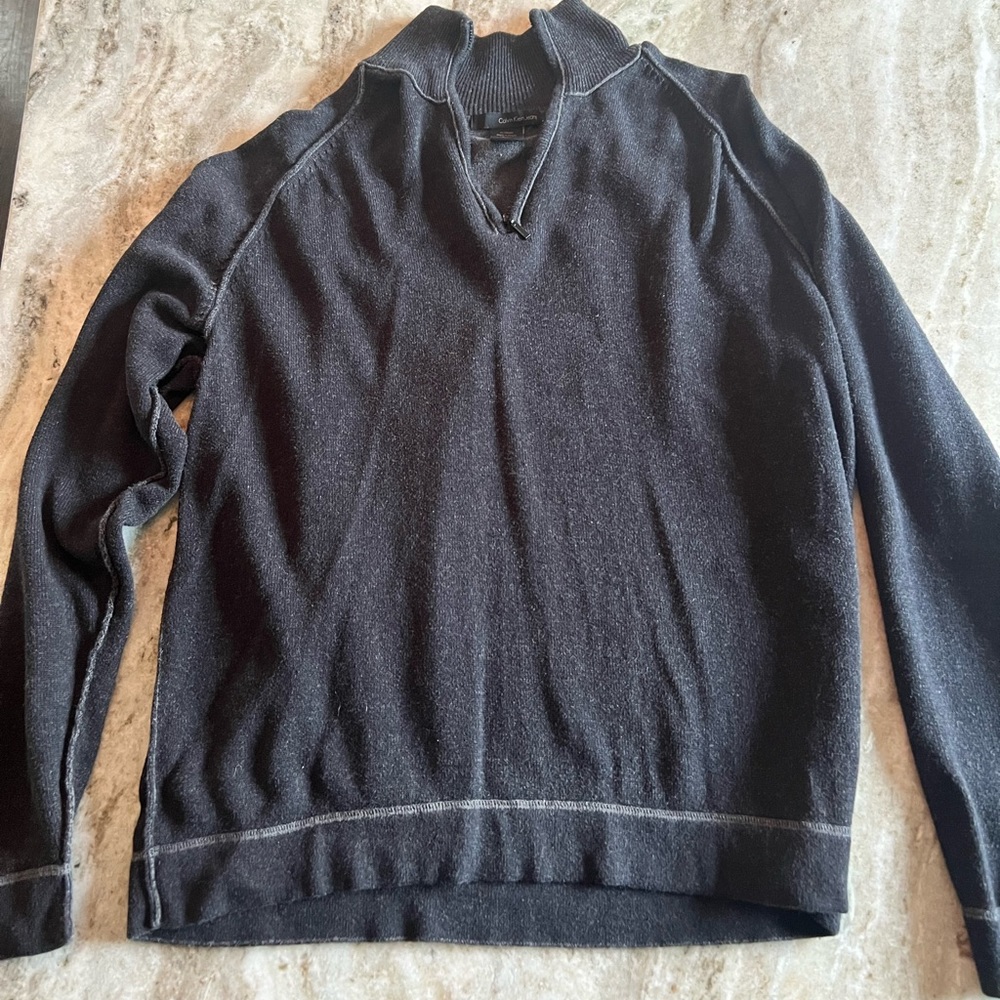 Men’s dark gray Calvin Klein quarter zip pullover (size xl but fits like a L)